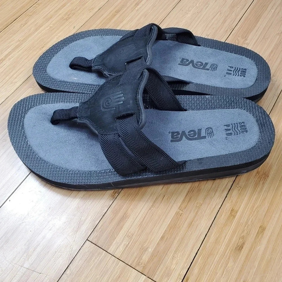 Teva Sandals Mens Size 9 summer beach vacation - Picture 1 of 7